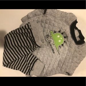 6-9 month sweatshirt and pant set Baby Gear brand